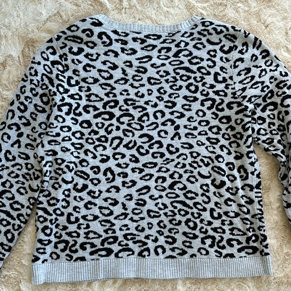 Croft & Barrow leopard print sweater, size Petite XL - Picture 6 of 6